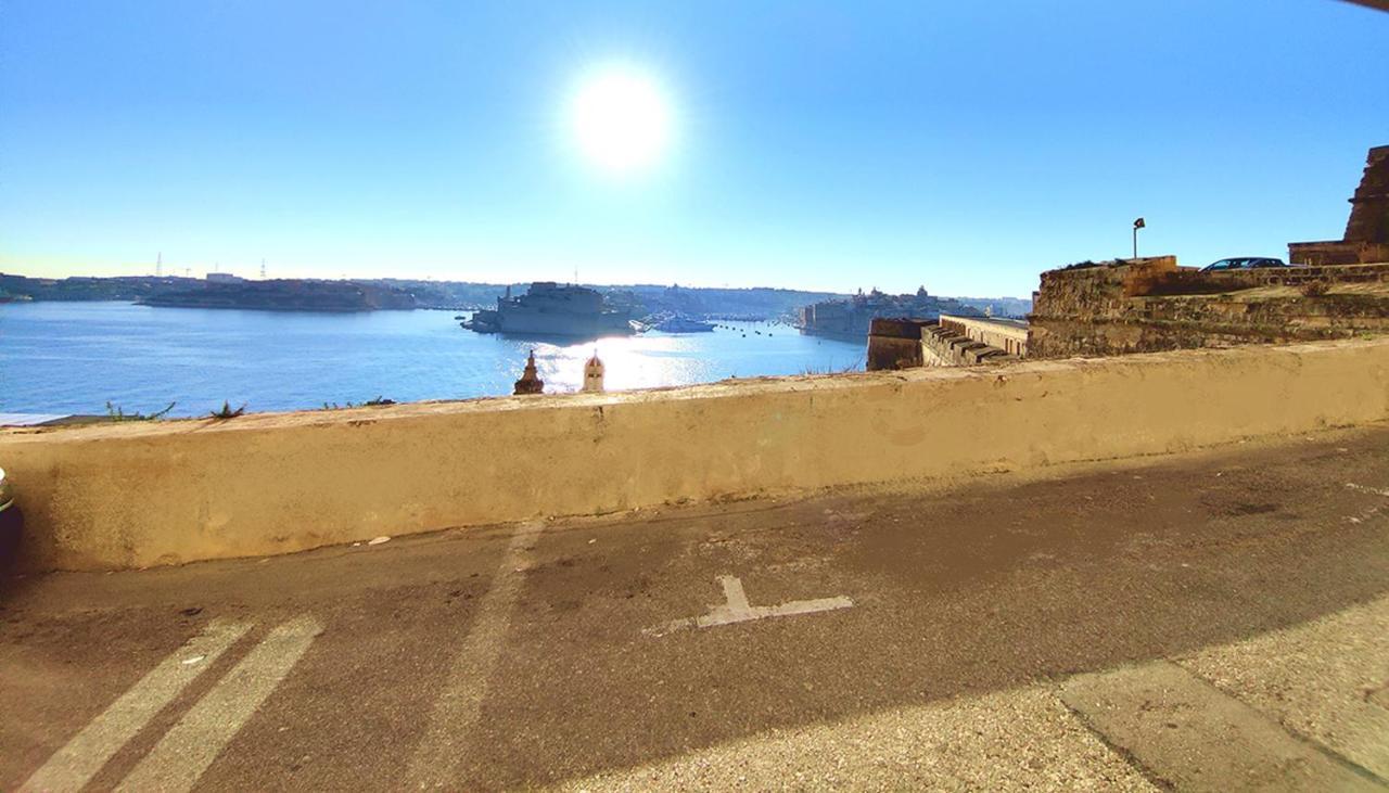 Coast 52 Savynomad Harbour Residences Wow Views La La Valletta Esterno foto